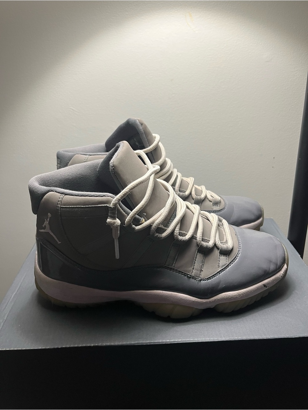Jordan 11 cool greys size 10  Men's High-Top Basketball Sneakers - Gray & White